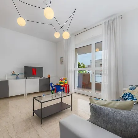 Niguarda-zara Xxl Home,two Balconies,wifi,family * Milano