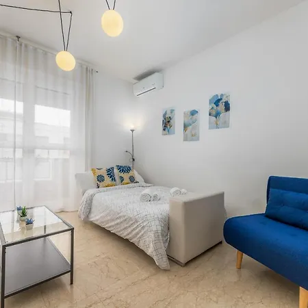 Niguarda-zara Xxl Home,two Balconies,wifi,family Apartment Milan