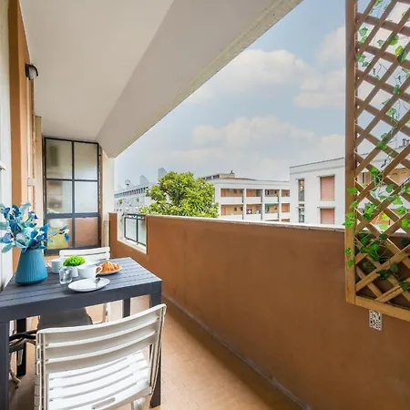 Niguarda-zara Xxl Home,two Balconies,wifi,family Apartment *