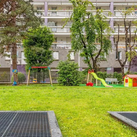 Niguarda-zara Xxl Home,two Balconies,wifi,family Apartment Milan